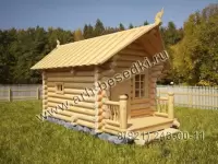 Баня рубленная из бревна с крыльцом