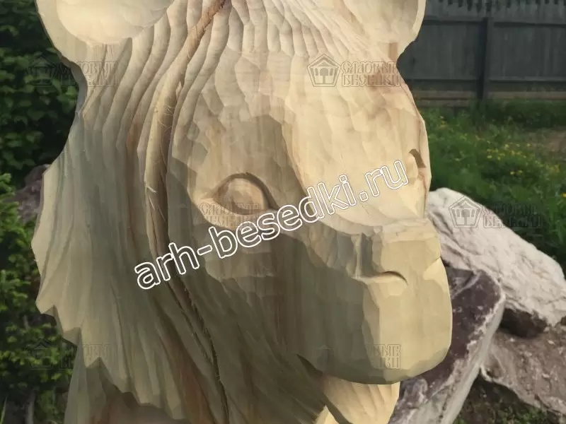 Скульптура "Медведь с бочонком"