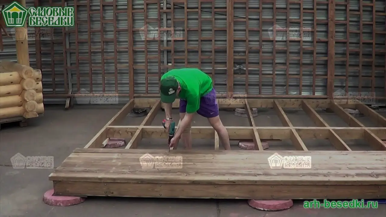 Подготовка площадки и сборка основания гриль домика