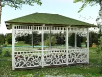 Ажурная деревянная беседка "Парижская" вид сзади