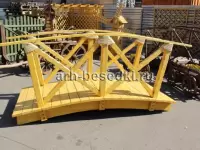 Мостик деревянный декоративный