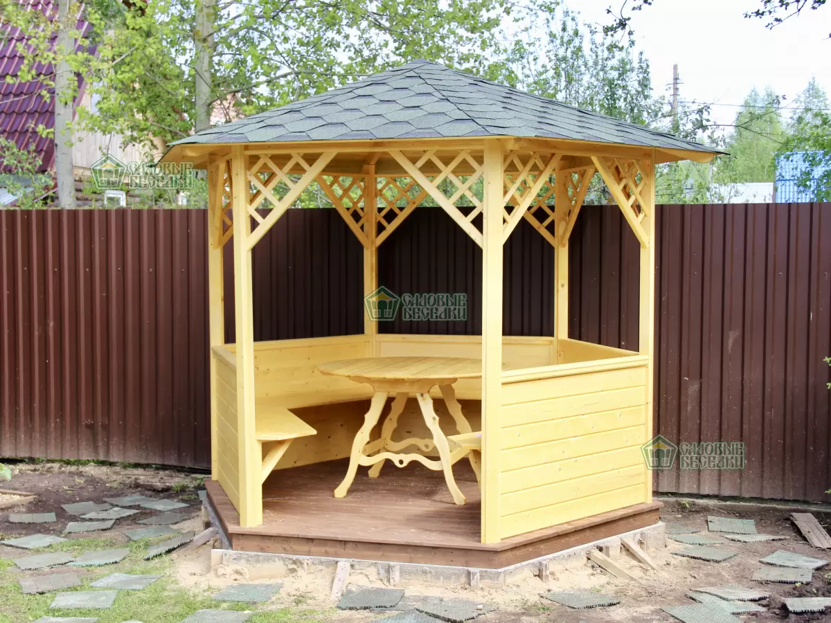 Летняя беседка