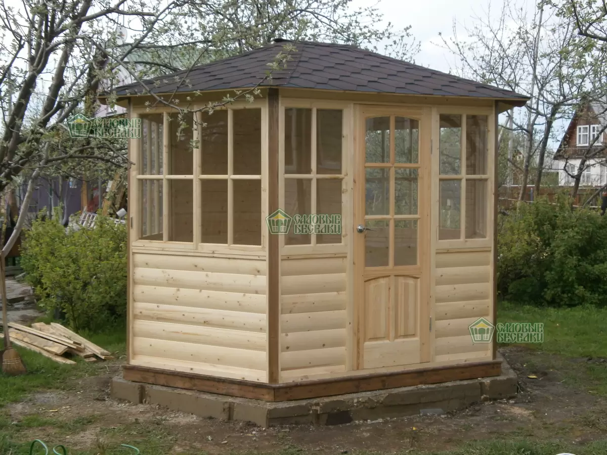 Застекленная беседка павильон