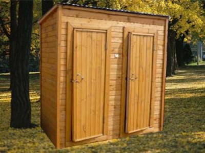Туалет деревянный сдвоенный