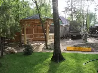 Беседка из бревна