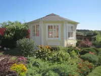 Застекленная беседка восьмигранная 17м2