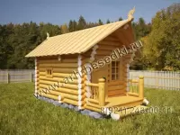 Баня рубленная из бревна с крыльцом