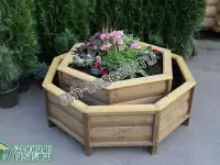 Деревянная клумба для дачи