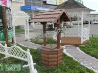 Деревянный колодец для дачи