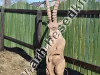 Скульптура из дерева "Горный козел"