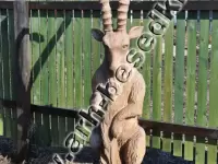Скульптура из дерева "Горный козел"